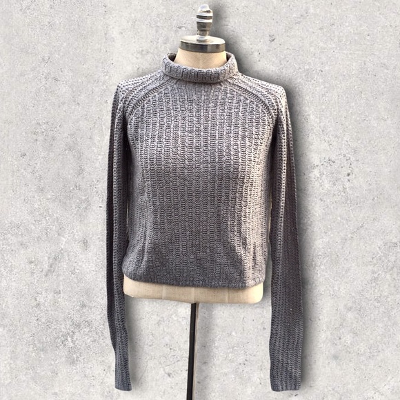 Cheap Monday Crop Gray Haze Knit Long Sleeve Sweater S 1231 - Picture 1 of 6